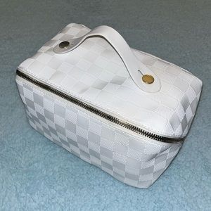 Cosmetic Bag (NWOT)